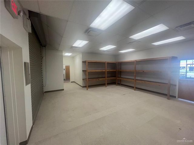 200 N Mccoll Road D-E, Mcallen, TX 78501