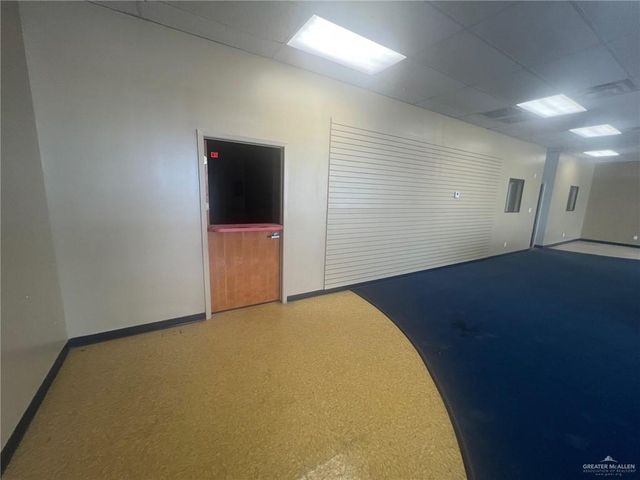 200 N Mccoll Road D-E, Mcallen, TX 78501