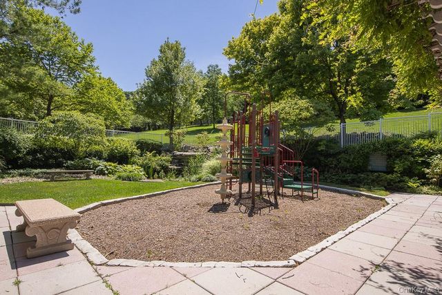 1321 Round Pointe Drive, Haverstraw, NY 10927