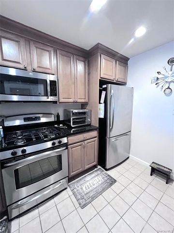 1321 Round Pointe Drive, Haverstraw, NY 10927