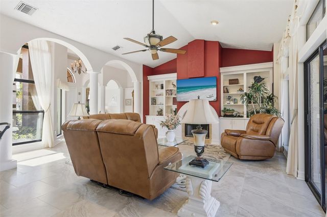 4221 ESCONDITO CIRCLE, Sarasota, FL 34238