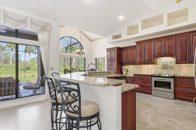 4221 ESCONDITO CIRCLE, Sarasota, FL 34238