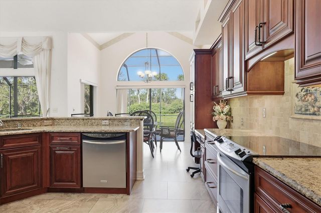 4221 ESCONDITO CIRCLE, Sarasota, FL 34238