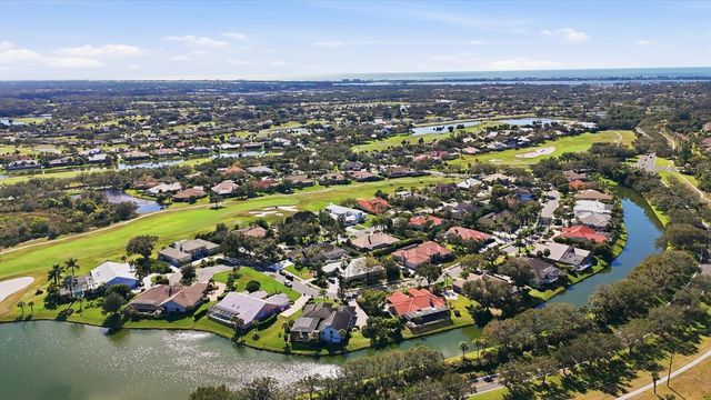 4221 ESCONDITO CIRCLE, Sarasota, FL 34238