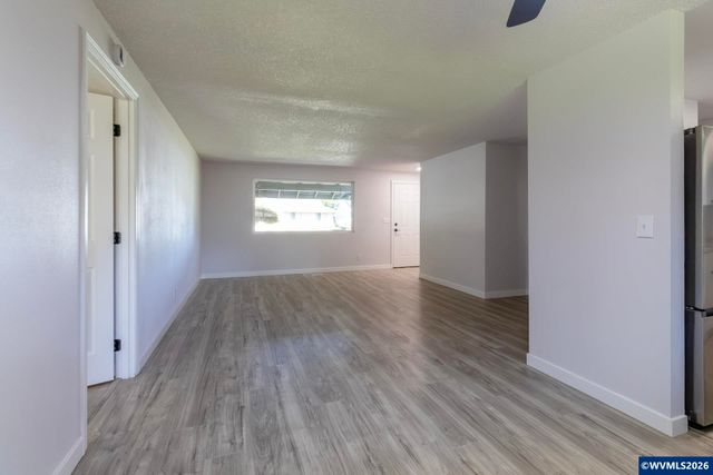 4282 Vernon Lp NE, Salem, OR 97305