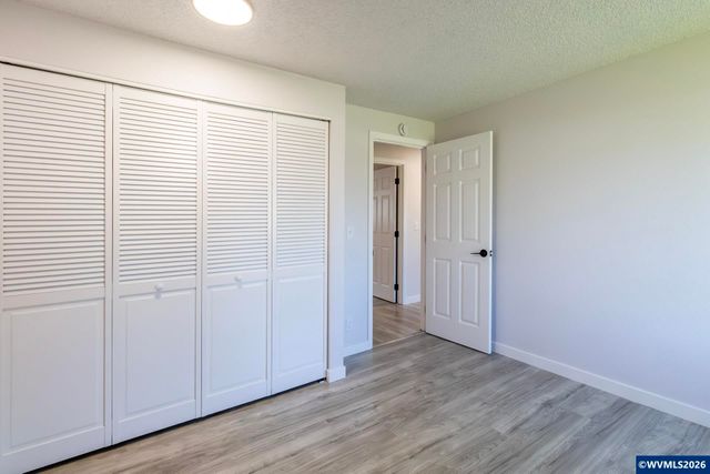 4282 Vernon Lp NE, Salem, OR 97305