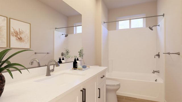 2434 E Okeefe Drive, Fresno, CA 93720