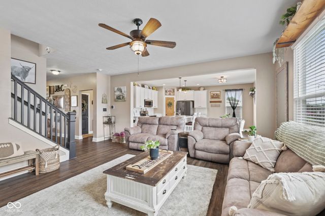 12992 N Collett Way, Camby, IN 46113