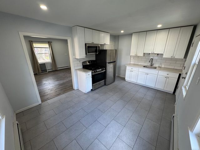 190 Bonner Street, Hartford, CT 06106