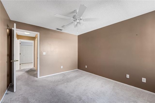 5581 Longleaf DR, North Fort Myers, FL 33917