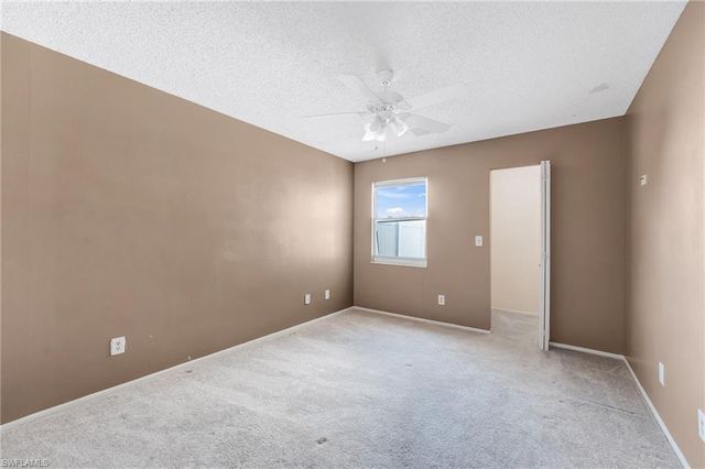 5581 Longleaf DR, North Fort Myers, FL 33917