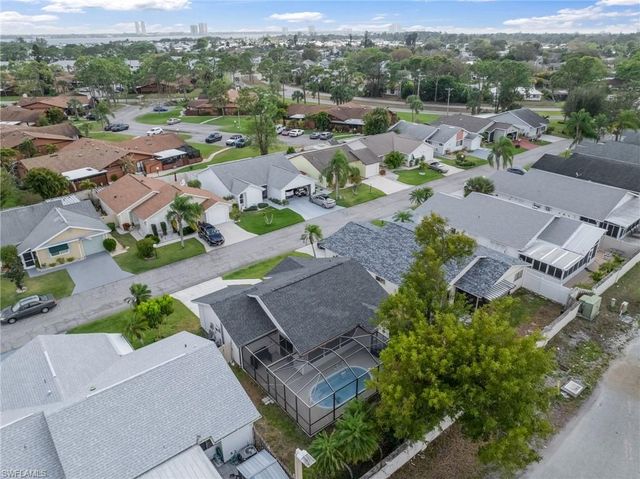 5581 Longleaf DR, North Fort Myers, FL 33917