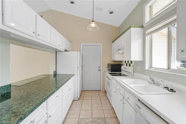 5581 Longleaf DR, North Fort Myers, FL 33917