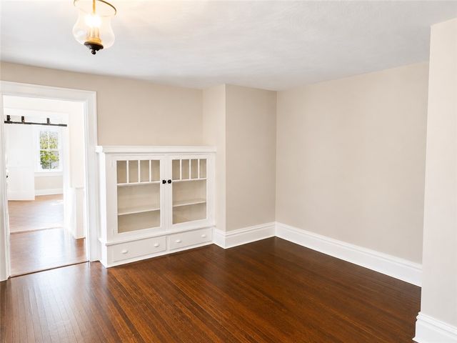 224 S Pacific Ave 2R, Friendship Park, PA 15224