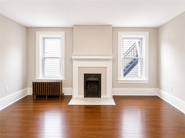 224 S Pacific Ave 2R, Friendship Park, PA 15224