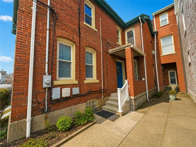 224 S Pacific Ave 2R, Friendship Park, PA 15224