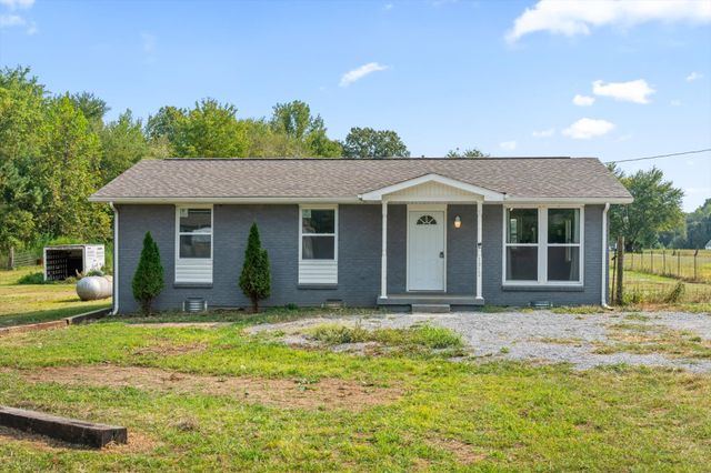 1912 Woodlawn Rd, Clarksville, TN 37042