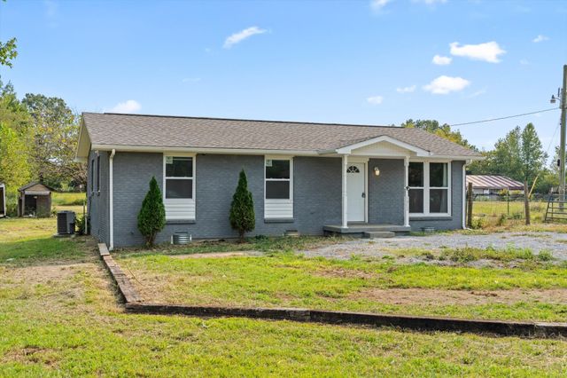 1912 Woodlawn Rd, Clarksville, TN 37042