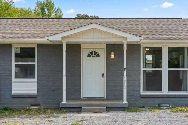 1912 Woodlawn Rd, Clarksville, TN 37042