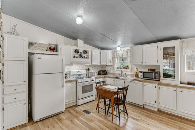 14 Overlook Drive, Montpelier, VT 05602