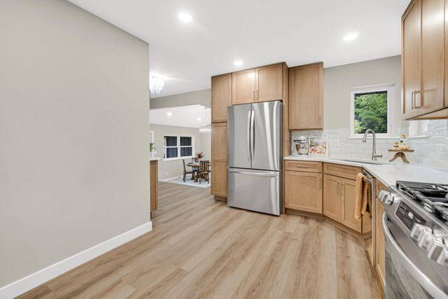 9446 Hilltop Drive, St. John, IN 46373