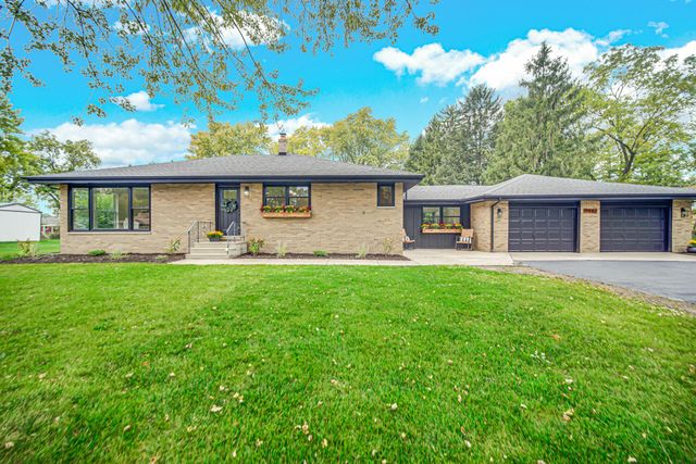 9446 Hilltop Drive, St. John, IN 46373