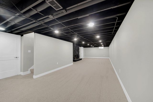 9446 Hilltop Drive, St. John, IN 46373