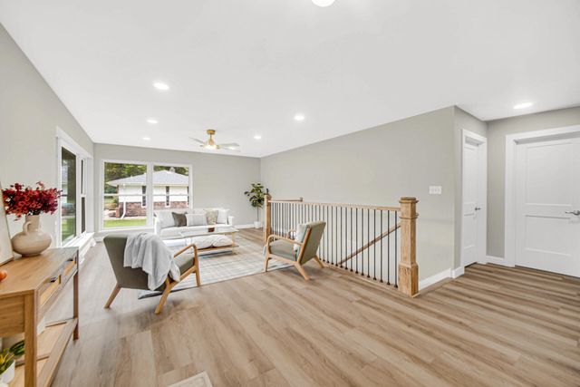 9446 Hilltop Drive, St. John, IN 46373
