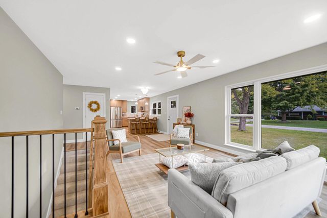 9446 Hilltop Drive, St. John, IN 46373