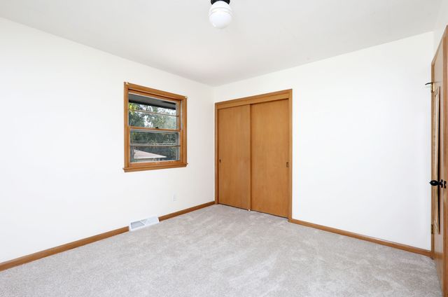 3008 Aurora Avenue, Des Moines, IA 50310