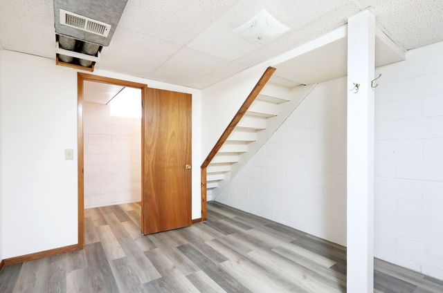 3008 Aurora Avenue, Des Moines, IA 50310