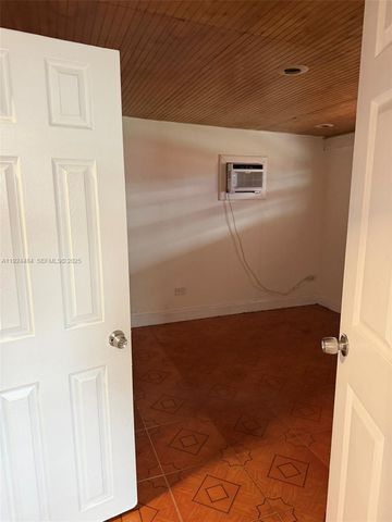 791 E 21st St, Hialeah, FL 33013