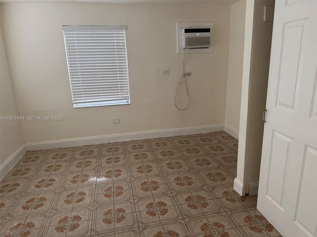 791 E 21st St, Hialeah, FL 33013