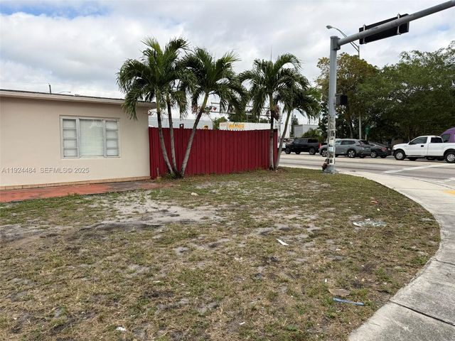 791 E 21st St, Hialeah, FL 33013