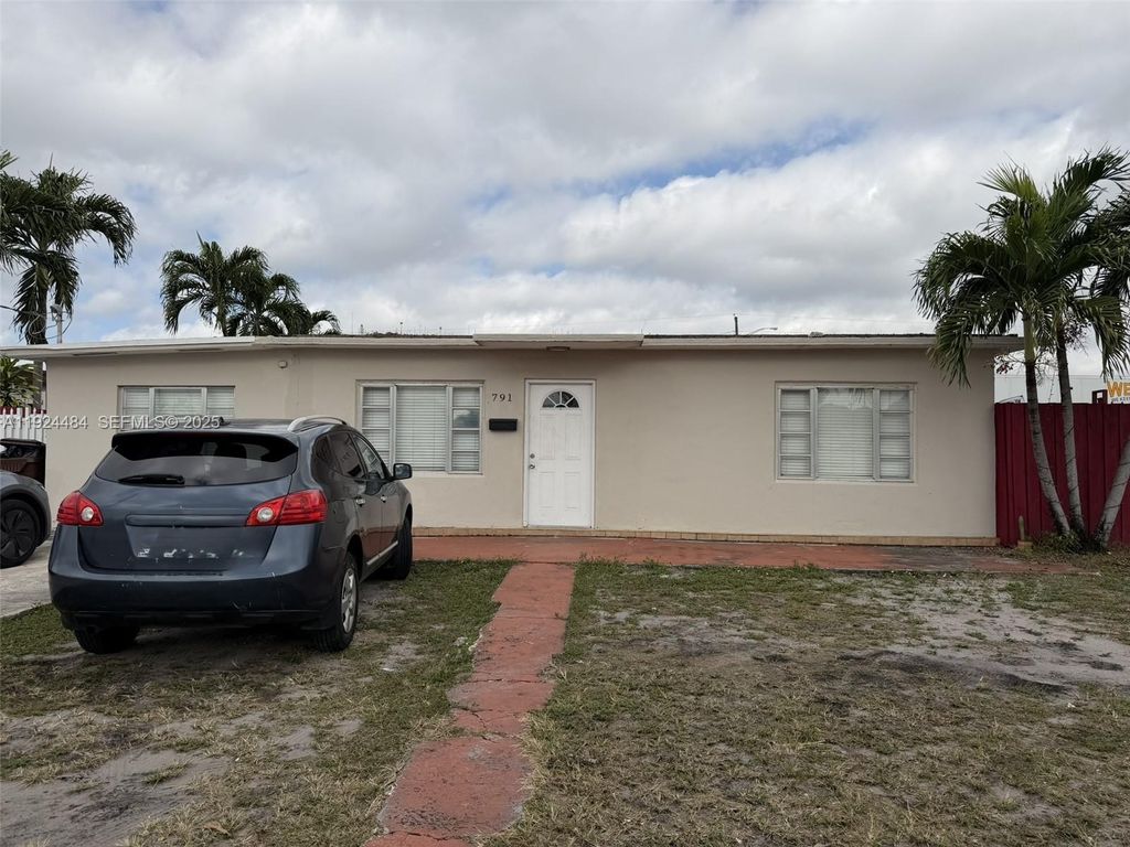 791 E 21st St, Hialeah, FL 33013