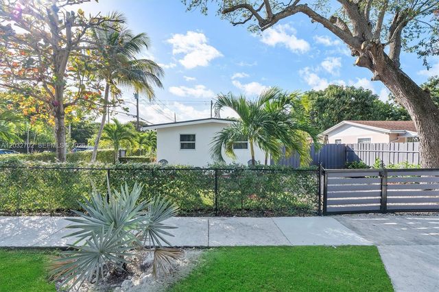 4282 NW 1st Ave, Miami, FL 33127