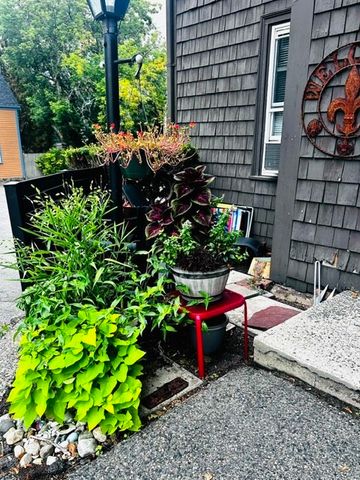 27 State Street 2, Marblehead, MA 01945