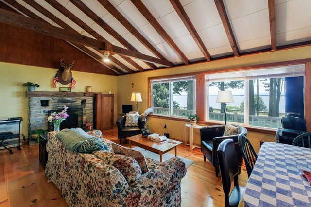 1741 South End Road, North Hero, VT 05474