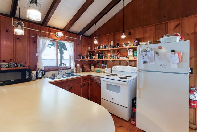 1741 South End Road, North Hero, VT 05474