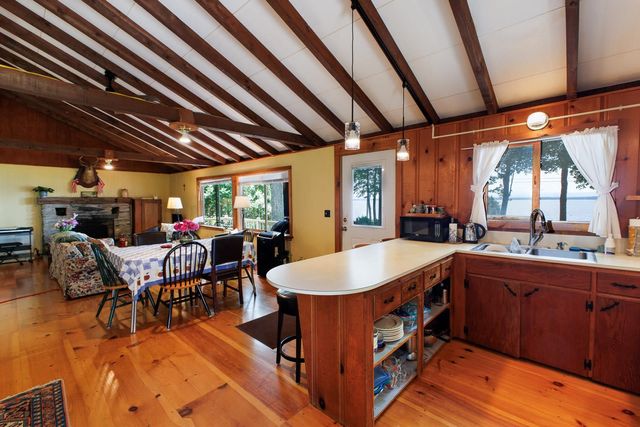 1741 South End Road, North Hero, VT 05474