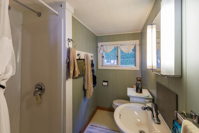 1741 South End Road, North Hero, VT 05474