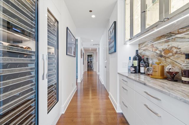 401 N Wabash Avenue 29A, Chicago, IL 60611