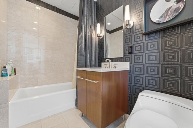 401 N Wabash Avenue 29A, Chicago, IL 60611
