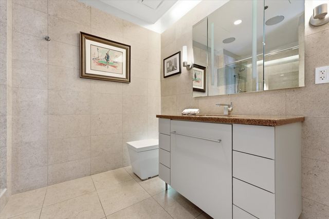 401 N Wabash Avenue 29A, Chicago, IL 60611