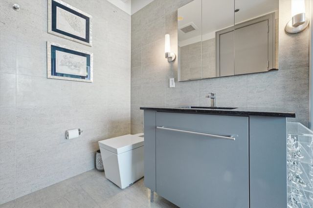 401 N Wabash Avenue 29A, Chicago, IL 60611