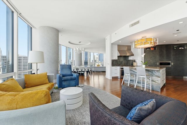 401 N Wabash Avenue 29A, Chicago, IL 60611