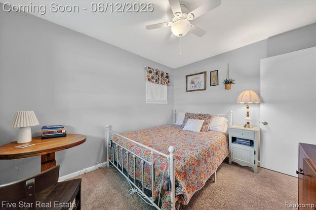 82 E Hurst Drive, Troy, MI 48085