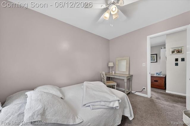 82 E Hurst Drive, Troy, MI 48085