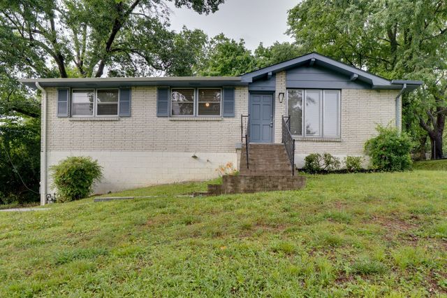 125 Curtis Cross Roads, Hendersonville, TN 37075