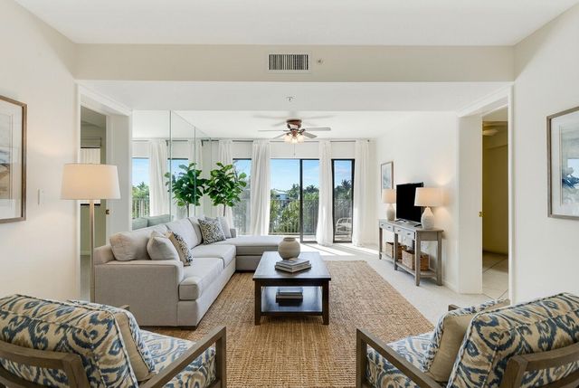 1001 Seafarer Circle 305, Jupiter, FL 33477